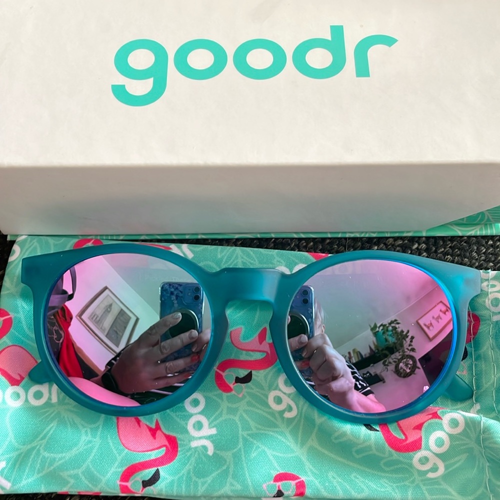 COPY - Goodr circle G sunglasses “I picked these myself”